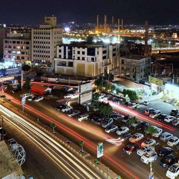 تاجر بصنعاء يتهم الحو ثيين بابتزاز التجار واحتجاز موظفه لفرض جبايات جديدة