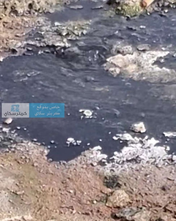 المجاري تهدد كورنيش البريقة مواطنون يحذرون من تدمير الطرق المجاري تهدد كورنيش البريقة مواطنون يحذرون من تدمير الطرق