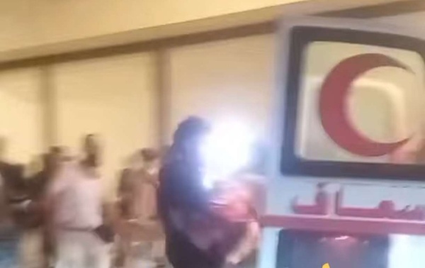 عاجل إصابة شخصين بحالة دوار وإغماء داخل محطة وقود في عدن عاجل إصابة شخصين بحالة دوار وإغماء داخل محطة وقود في عدن