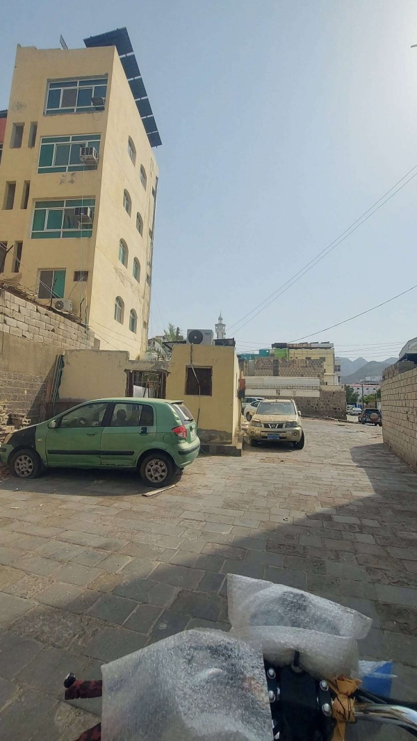 مؤسف مئات الشباب يغادرون معسكرات التدريب في نجران وسط شكاوى من سوء المعاملة مؤسف مئات الشباب يغادرون معسكرات التدريب في نجران وسط شكاوى من سوء المعاملة