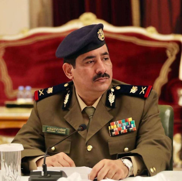 أول تصريح لوزير الداخلية عقب هجوم الحو ثيين على مأرب وحضرموت أول تصريح لوزير الداخلية عقب هجوم الحو ثيين على مأرب وحضرموت