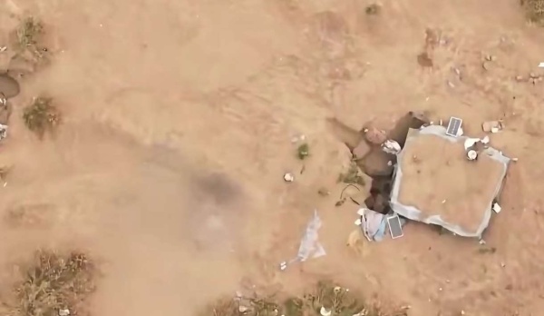 الجيش الوطني ينفذ عملية نوعية بطائرات مسي رة لاستهداف مواقع الحو ثيين في مأرب الجيش الوطني ينفذ عملية نوعية بطائرات مسي رة لاستهداف مواقع الحو ثيين في مأرب