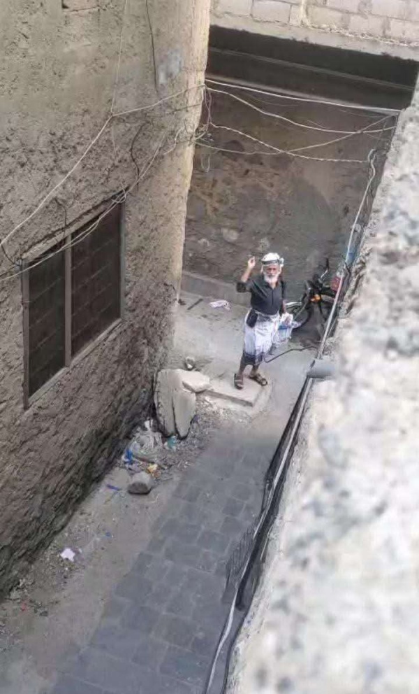شاب يوضح حقيقة انتشار فيديو وداع والده لا نحتاج دعم ا مادي ا فقط اذكروا أبي بالخير شاب يوضح حقيقة انتشار فيديو وداع والده لا نحتاج دعم ا مادي ا فقط اذكروا أبي بالخير