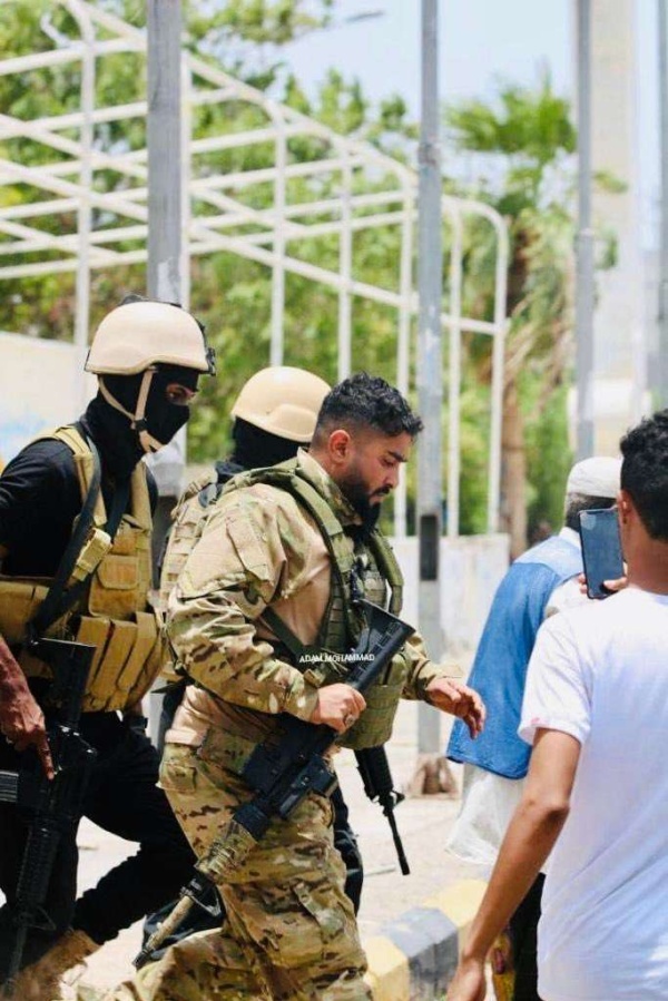 تصريح ناري ليسران المقطري بشان قائد كبير تصريح ناري ليسران المقطري بشان قائد كبير