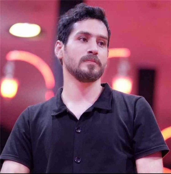 مذيع بقناة اماراتية يعلق على استمرار اعتقال صالح في عدن مذيع بقناة اماراتية يعلق على استمرار اعتقال صالح في عدن