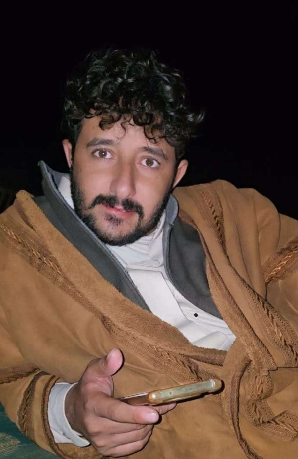 مأساة مؤلمة في السعودية وفاة سائق شاحنة يمني أثناء محاولته تثبيت مركبته