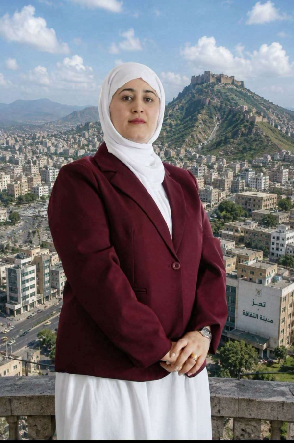 مجلي الصمدي يشيد بمحامية تواصلت مع أسرته خلال فترة احتجازه في تعز مجلي الصمدي يشيد بمحامية تواصلت مع أسرته خلال فترة احتجازه في تعز