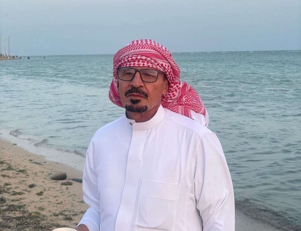 حادث مأساوي في صحراء مأرب ينهي حياة مسافر ويصيب زوجته حادث مأساوي في صحراء مأرب ينهي حياة مسافر ويصيب زوجته