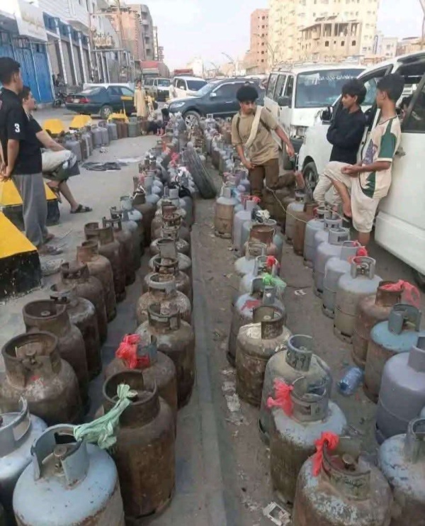 حتى دبة الغاز تحتاج واسطة شكوى مواطنين تثير الغضب حتى دبة الغاز تحتاج واسطة شكوى مواطنين تثير الغضب
