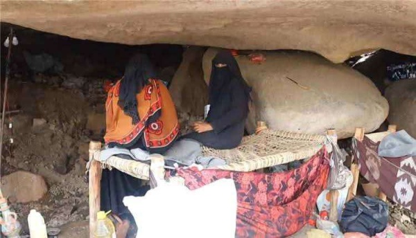 نزوح 104 أسر من شمال حيس جراء هجمات حو ثية