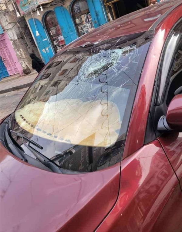 كسر زجاج سيارة رئيسة بعدن كسر زجاج سيارة رئيسة بعدن