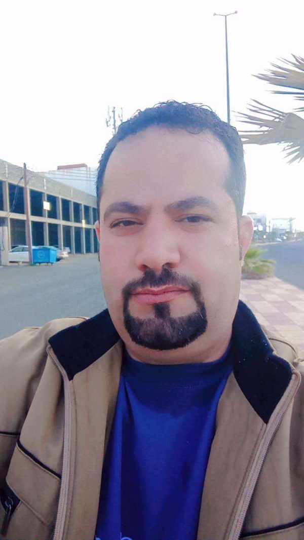 نجاة شاب من حالة خطيرة بعد ابتلاع لسانه أثناء مضغ القات نجاة شاب من حالة خطيرة بعد ابتلاع لسانه أثناء مضغ القات