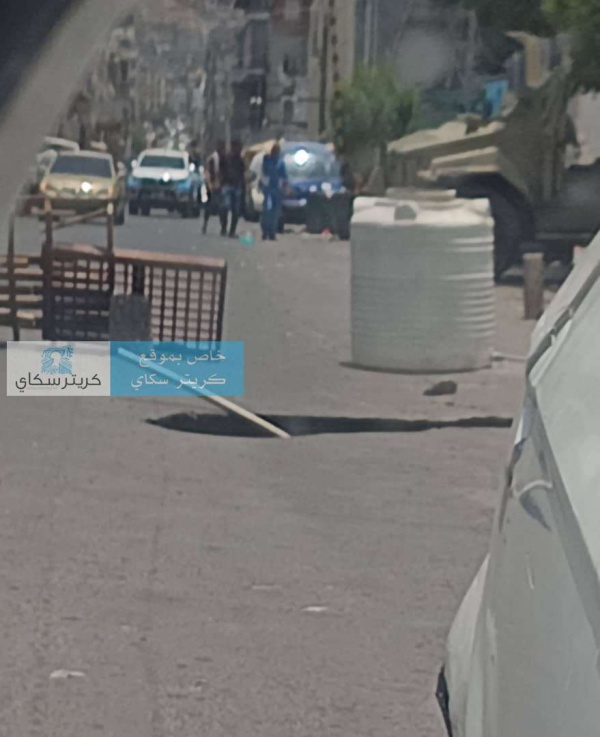 عاجل هبوط شارع رئيسي في كريتر بعد أشهر من سفلتته عاجل هبوط شارع رئيسي في كريتر بعد أشهر من سفلتته
