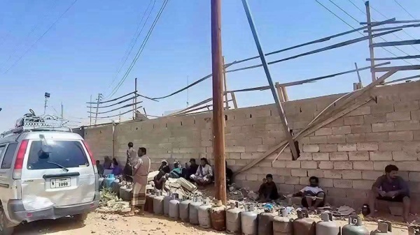 أزمة الغاز تتفاقم في عاصمة شبوة أزمة الغاز تتفاقم في عاصمة شبوة