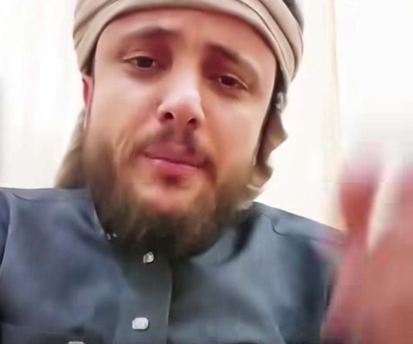 بعد استبداله بموال لهم الحوثيون يطردون إمام مسجد الرحمة من سكنه بعد 30 عاما في صنعاء بعد استبداله بموال لهم الحوثيون يطردون إمام مسجد الرحمة من سكنه بعد 30 عاما في صنعاء