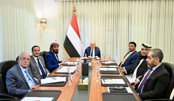 مجلس القيادة يعقد اجتماعا مشتركا مع الحكومة لمناقشة المستجدات الوطنية ومسار تنفيذ إجراءات الردع المتكامل مجلس القيادة يعقد اجتماعا مشتركا مع الحكومة لمناقشة المستجدات الوطنية ومسار تنفيذ إجراءات الردع المتكامل