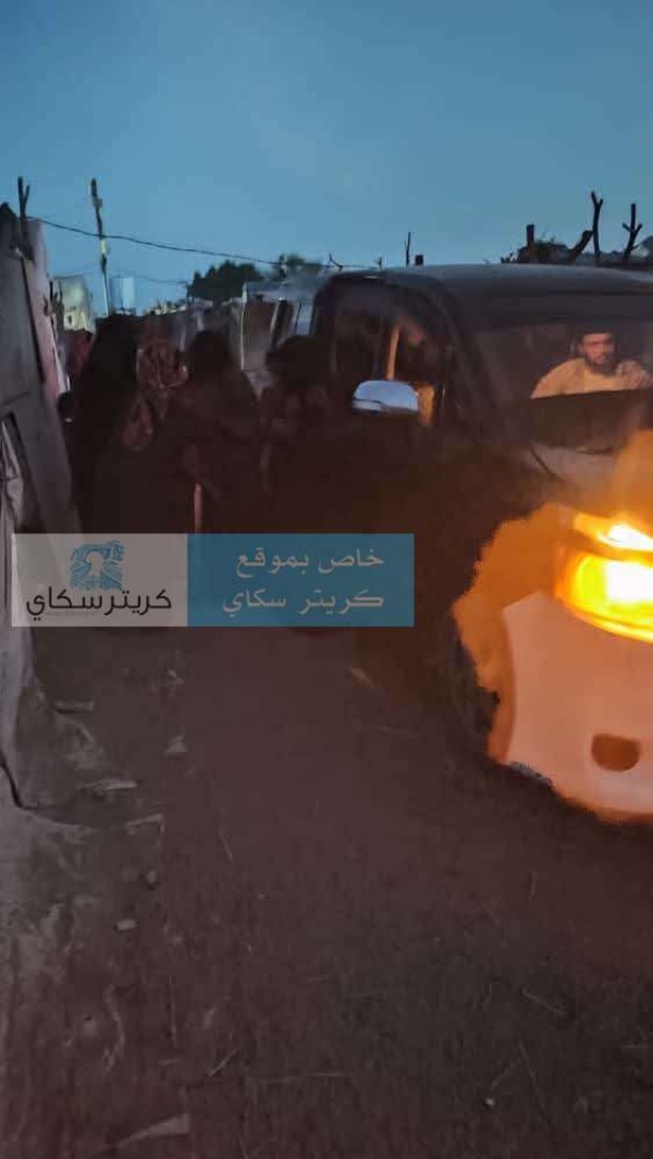 وصول أعداد كبيرة من الأسر الناجية من الحرب إلى أبين