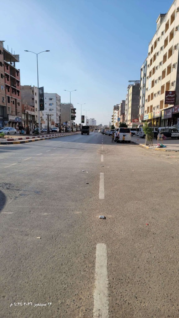أزمة مياه خانقة في عدن أزمة مياه خانقة في عدن