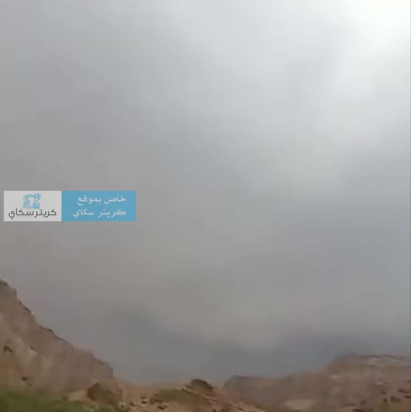 عاجل عاصفة عنيفة وأمطار غزيرة تقتلع الأشجار في هذه المنطقة