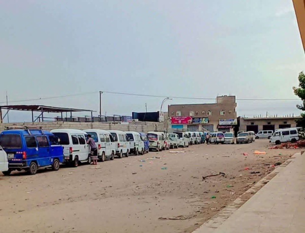 مواطنون بعدن إلى متى تستمر أزمة الغاز المزمنة مواطنون بعدن إلى متى تستمر أزمة الغاز المزمنة