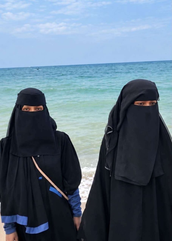 نداء إنساني للبحث عن 5 مفقودين منذ حادثة استهداف قرب باب المندب نداء إنساني للبحث عن 5 مفقودين منذ حادثة استهداف قرب باب المندب