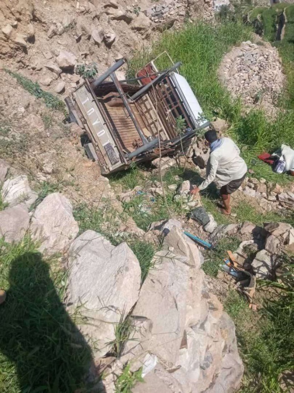 عاجل حادث في نقيل ظمران بخط القبيطة ونجاة 15 عاملا عاجل حادث في نقيل ظمران بخط القبيطة ونجاة 15 عاملا