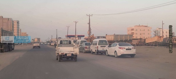 انخفاض ملحوظ في طوابير السيارات أمام محطات الغاز بعدن