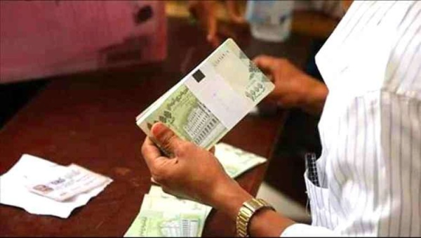 عاجل صرف مرتبات الجيش بعدن عاجل صرف مرتبات الجيش بعدن