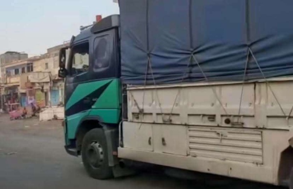 تنبيه هام للسائقين تكد س الشاحنات في البيرين ونجد قسيم والتربة