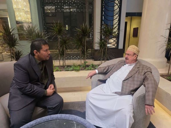 البركاني تعز الآن تدافع عن الجمهورية وتحارب نيابة عن الجميع