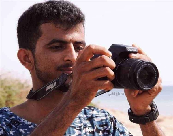 عاجل استشهاد المصور الحربي مفيد الجمالي في جبهة ذباب غربي تعز عاجل استشهاد المصور الحربي مفيد الجمالي في جبهة ذباب غربي تعز