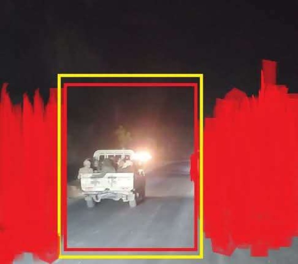 عاجل مسافرون أطقم عسكرية محم لة بعناصر حوثية تتحرك من ذمار باتجاه تعز عاجل مسافرون أطقم عسكرية محم لة بعناصر حوثية تتحرك من ذمار باتجاه تعز