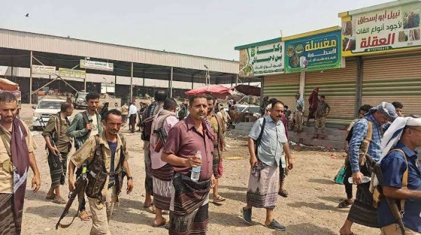 مناشدة عاجلة لمحافظ عدن للتدخل وإعادة فتح سوق إنماء للقات عقب إغلاقه