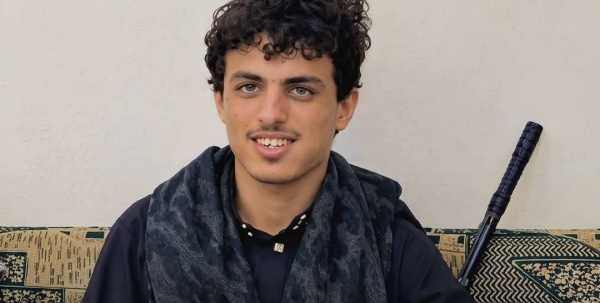 تعز استشهاد الجندي عمار موسى صليح بعد أيام من استشهاد والده في مواجهة مليشيا الحوثي تعز استشهاد الجندي عمار موسى صليح بعد أيام من استشهاد والده في مواجهة مليشيا الحوثي