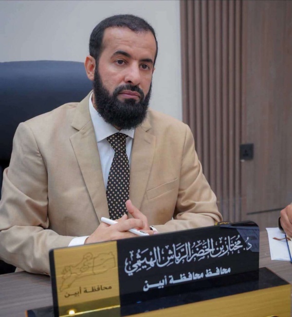 محافظ أبين مختار الرباش يزور القائد أبو همام في أحد مستشفيات عدن ويطمئن على صحته محافظ أبين مختار الرباش يزور القائد أبو همام في أحد مستشفيات عدن ويطمئن على صحته