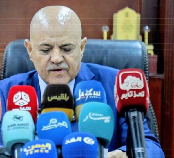 الكشف عن محاولة تسلل حو ثية إلى وسط المدينة عبر صهاريج المياه وتحذير من هذا الأمر الكشف عن محاولة تسلل حو ثية إلى وسط المدينة عبر صهاريج المياه وتحذير من هذا الأمر