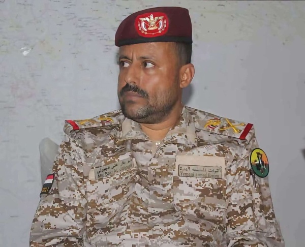 فضل الجعدي يفجرها و يتهم قائد محور طور الباحة بتسليم مواقع عسكرية للحوثيين ويحذر من تكرار الانسحابات