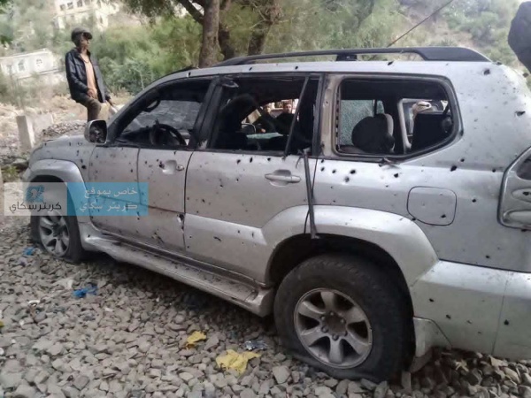بالصور الحو ثيون يصب ون جام غضبهم على الأقروض ويستهدفون منازل وسيارات المواطنين بالصور الحو ثيون يصب ون جام غضبهم على الأقروض ويستهدفون منازل وسيارات المواطنين
