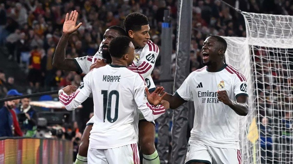 آس ثنائي ريال مدريد أعاد الحياة للفريق أمام روما آس ثنائي ريال مدريد أعاد الحياة للفريق أمام روما