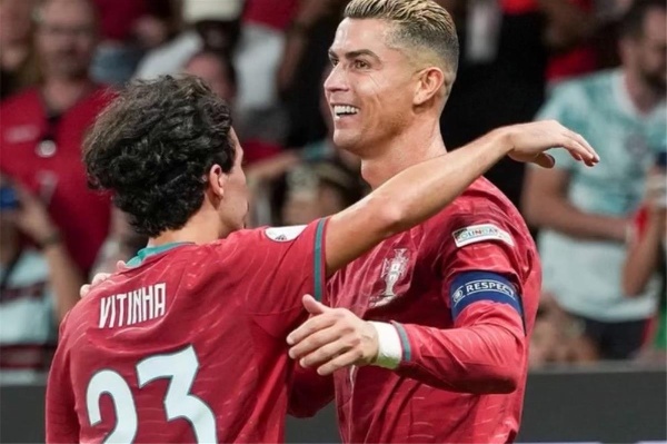 فترة مضطربة فيتينها يعلق على أزمة رونالدو مع منتخب البرتغال فترة مضطربة فيتينها يعلق على أزمة رونالدو مع منتخب البرتغال