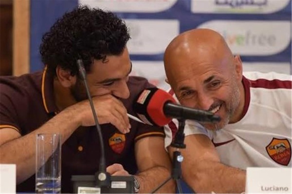 لاعب يوفنتوس تشبيه سباليتي لي بـ صلاح الصغير هو أسطورة وأتعلم منه الكثير لاعب يوفنتوس تشبيه سباليتي لي بـ صلاح الصغير هو أسطورة وأتعلم منه الكثير