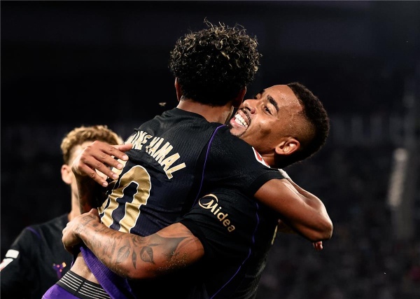 برشلونة يستعد لـ الكلاسيكو بخماسية مثيرة أمام ريال بيتيس في الدوري الإسباني برشلونة يستعد لـ الكلاسيكو بخماسية مثيرة أمام ريال بيتيس في الدوري الإسباني