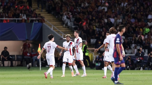 حكم مباراة برشلونة وباريس سان جيرمان في دوري أبطال أوروبا