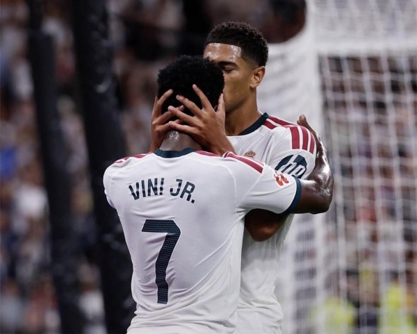 تقارير طرد فينيسيوس يفجر غضب بيلينجهام في ريال مدريد