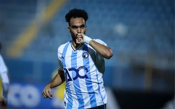 فيديو بطريقة رائعة مصطفى زيكو يسجل هدف تعادل بيراميدز أمام سيراميكا كليوباترا فيديو بطريقة رائعة مصطفى زيكو يسجل هدف تعادل بيراميدز أمام سيراميكا كليوباترا