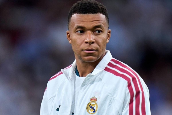 متجاوز ا ميسي كيليان مبابي يقترب من تحقيق رقم قياسي تاريخي في دوري أبطال أوروبا متجاوز ا ميسي كيليان مبابي يقترب من تحقيق رقم قياسي تاريخي في دوري أبطال أوروبا