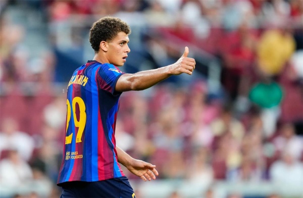 تشكيل برشلونة أمام جالطة سراي في دوري أبطال أوروبا موقف حمزة عبد الكريم تشكيل برشلونة أمام جالطة سراي في دوري أبطال أوروبا موقف حمزة عبد الكريم