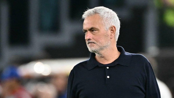 مورينيو الكلاسيكو أثبت جودة لاعبي ريال مدريد وجماهير برشلونة حرمتني من قيلولتي مورينيو الكلاسيكو أثبت جودة لاعبي ريال مدريد وجماهير برشلونة حرمتني من قيلولتي
