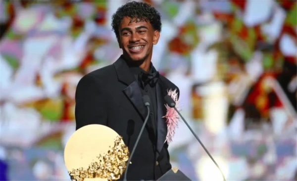 لامين يامال يعلق على خسارته للكرة الذهبية لحظتي ستأتي