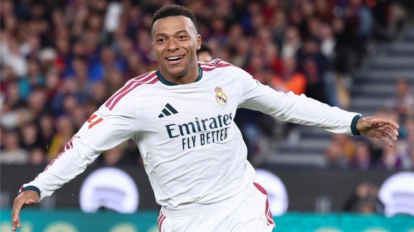 ريال مدريد يعتذر للشعب الصيني بعد أزمة مبابي